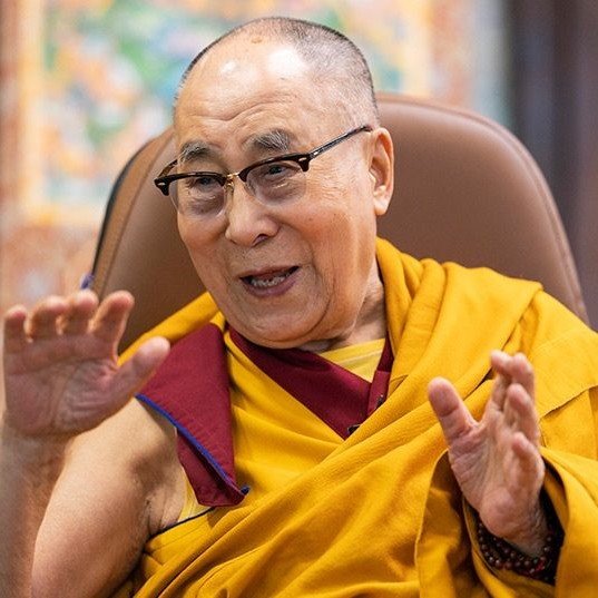 S. S. el XIV Dalai Lama, Tenzin Gyatso